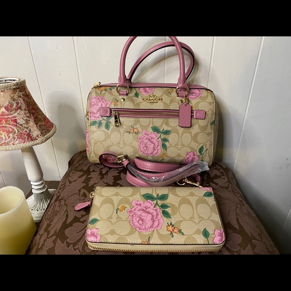 coach wallet and pair speedy 25 coach bag